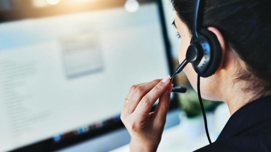Contact center, call center e telemarketing: descubra as diferenças