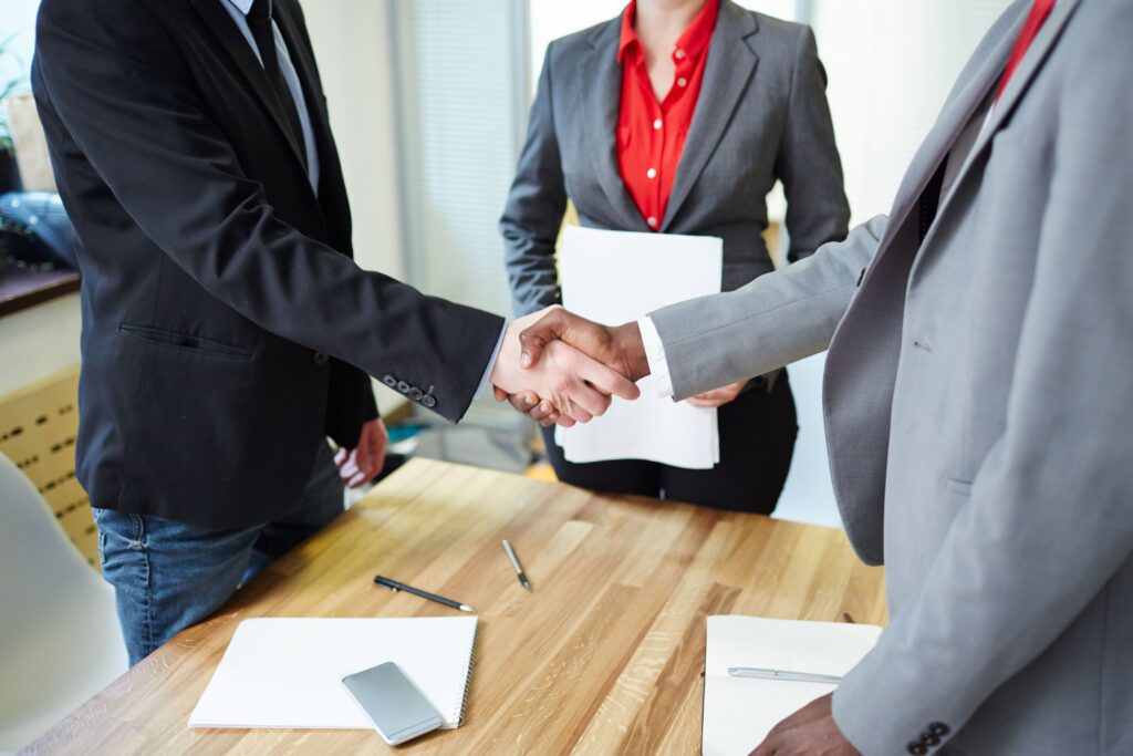 5 dicas de como melhorar a comunicação entre matriz e filiais para impulsionar os negócios