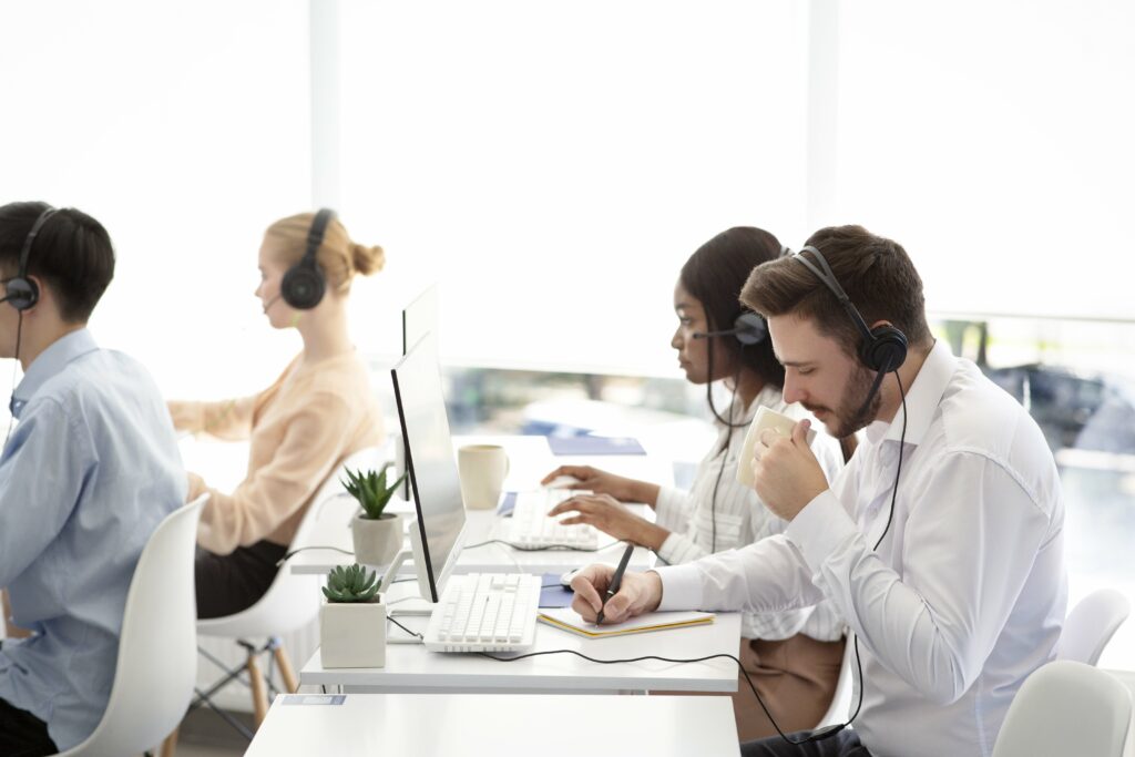 Fale com um especialista em Plataformas de Comunicações e Atendimento