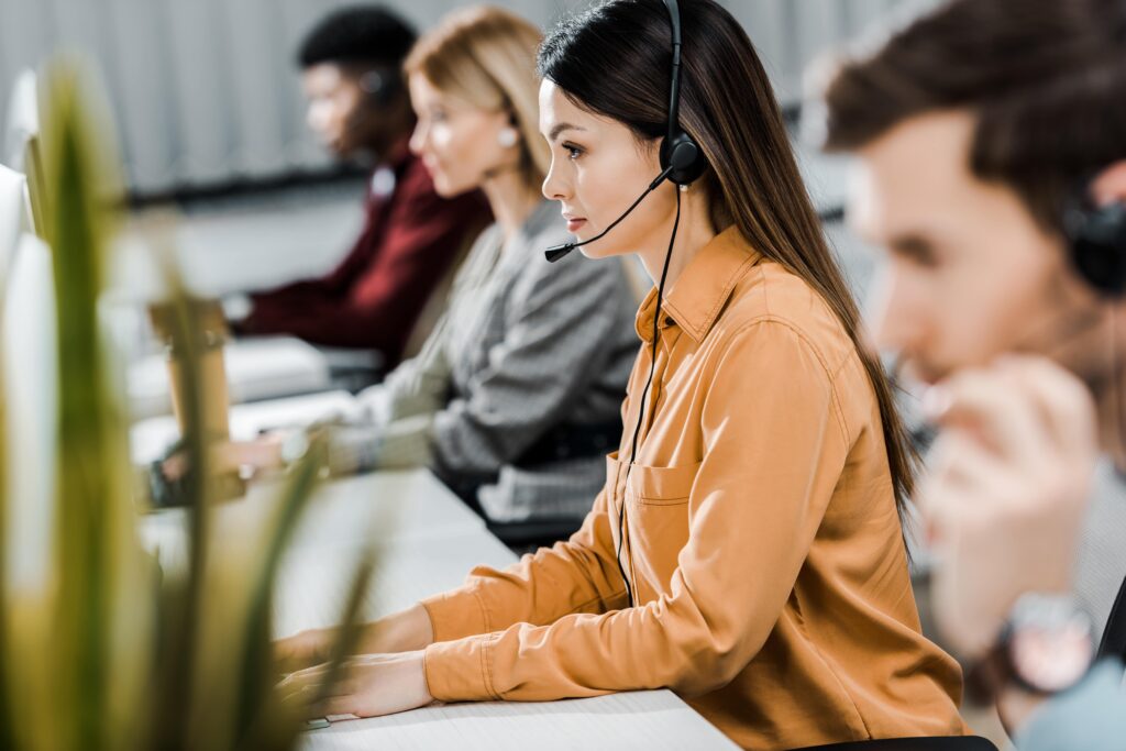 Plataforma de Comunicação e Atendimento: 6 pontos que você deve ficar atento antes de contratar uma
